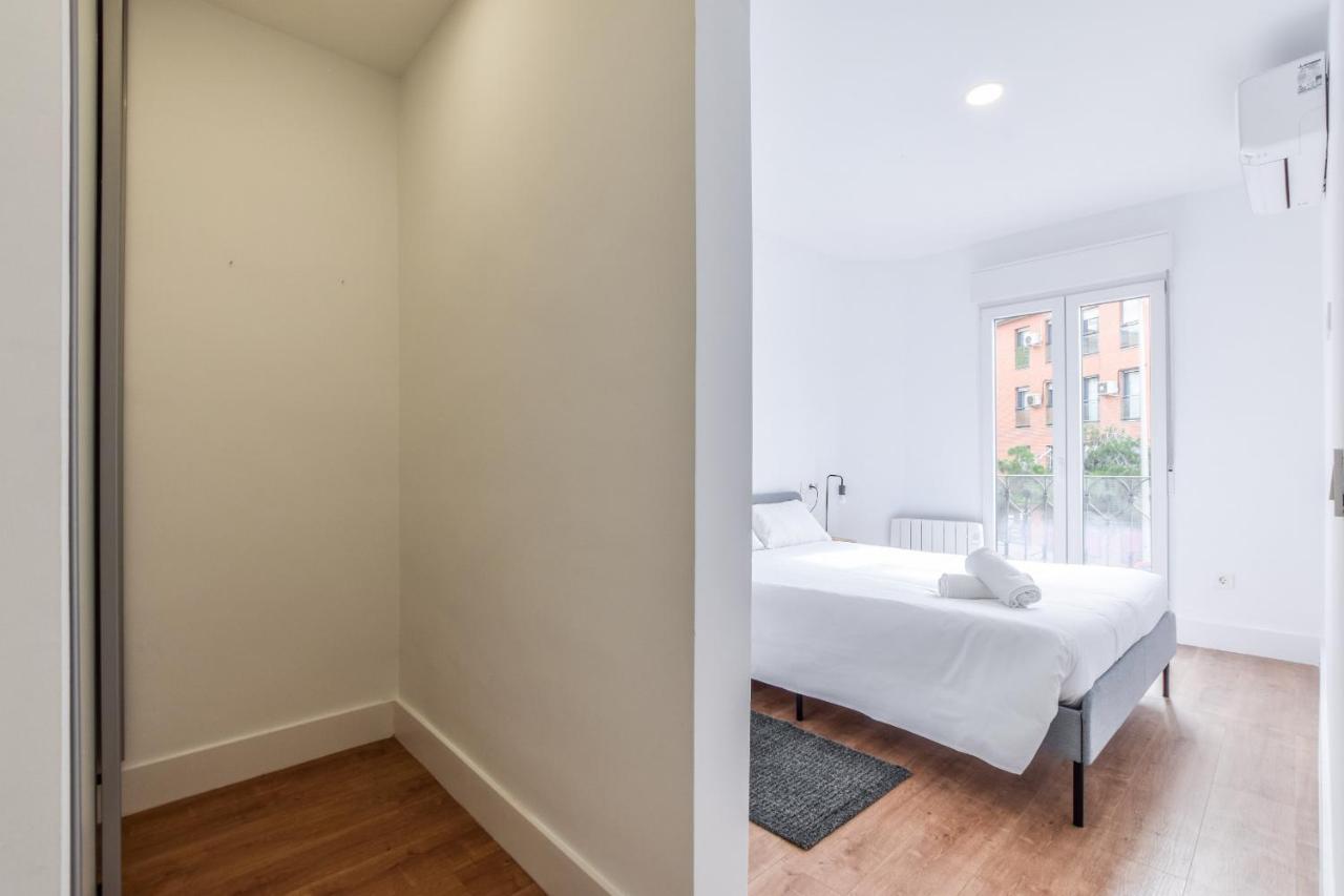 Apartamentos Reformados En Metro Pacifico Alquiler Temporal Madrid Luaran gambar