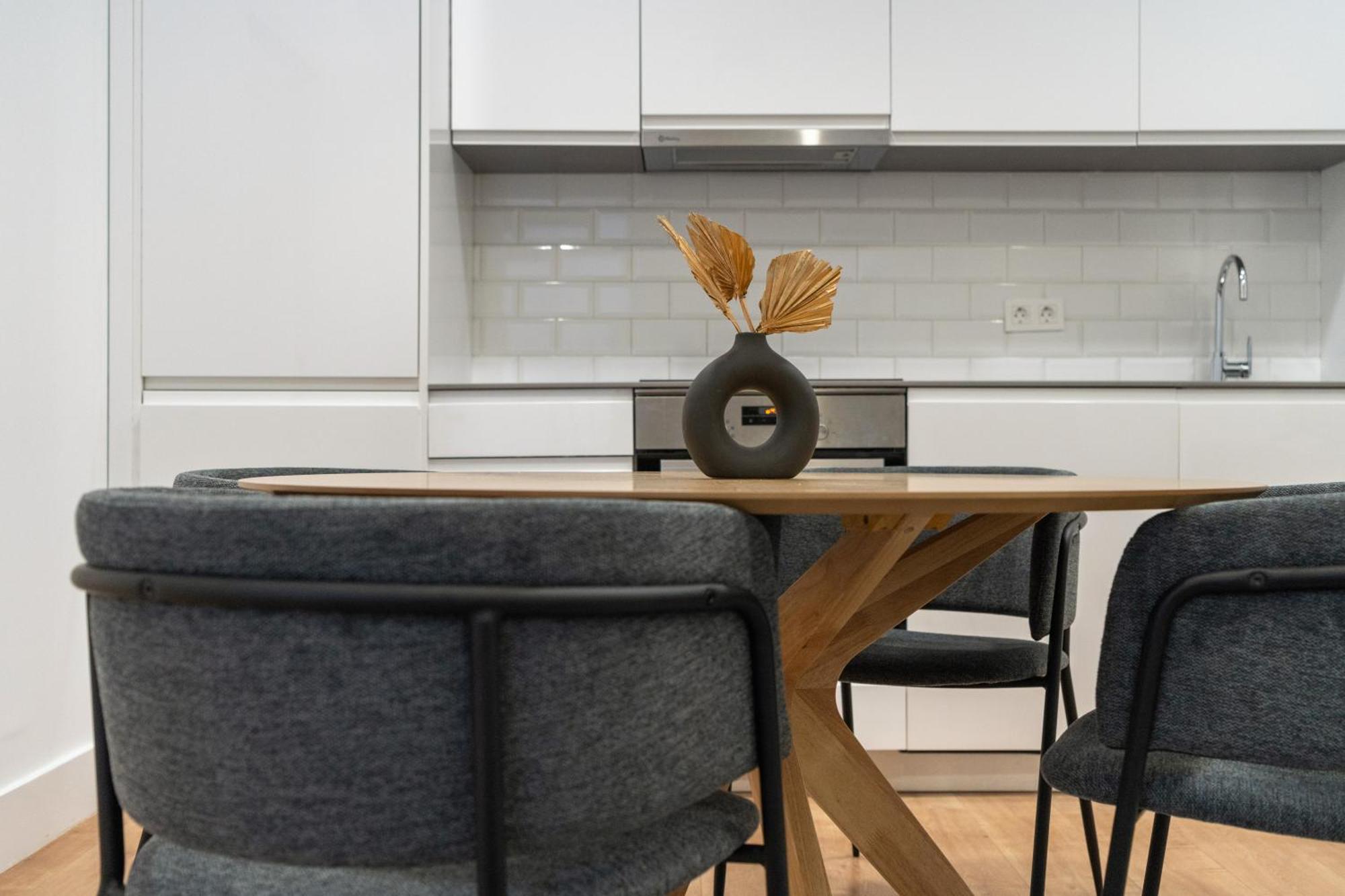 Apartamentos Reformados En Metro Pacifico Alquiler Temporal Madrid Luaran gambar