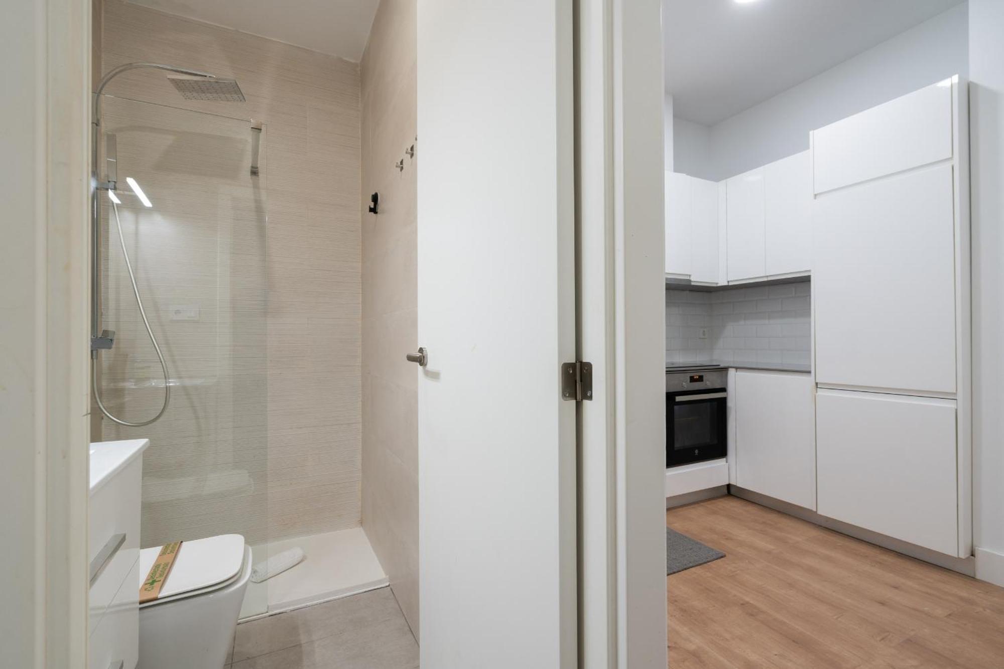 Apartamentos Reformados En Metro Pacifico Alquiler Temporal Madrid Luaran gambar